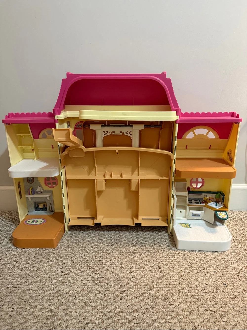 Vintage Fisher-Price Loving Family Grand Dollhouse 1997